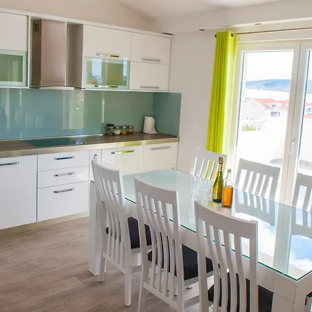Apartment Tanja Kaštela